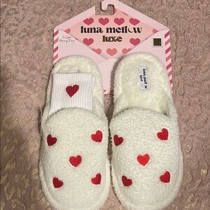 Luna Mellow Luxe Valentine Heart Slippers